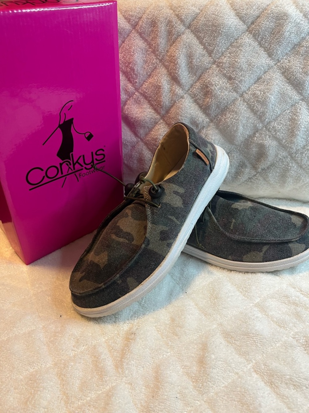Corkys women's Camouflage Casual Slip-On Shoes - Camo Green size 10 Z23